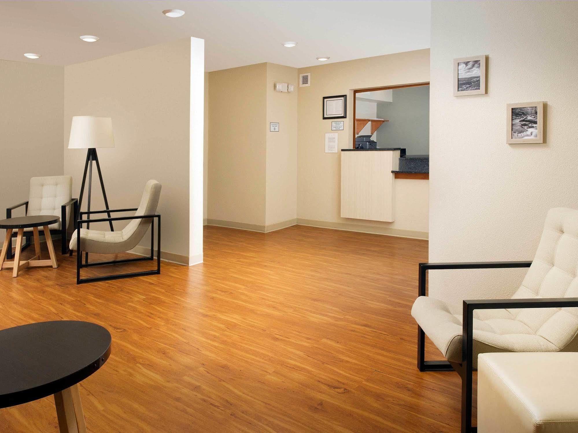 Woodspring Suites Akron Portage Lakes Exterior foto